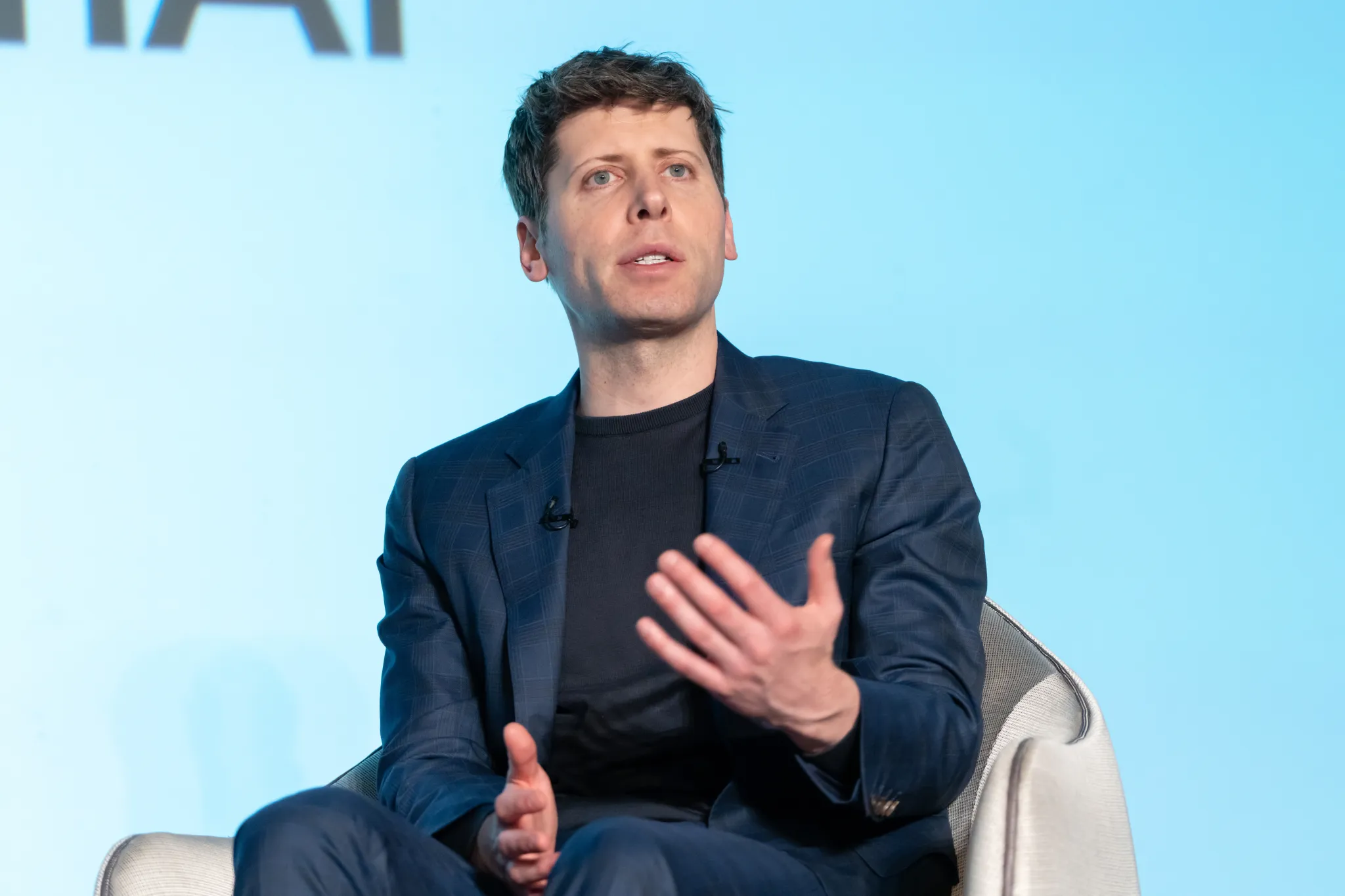 Sam Altman's World 推出移动验证设备