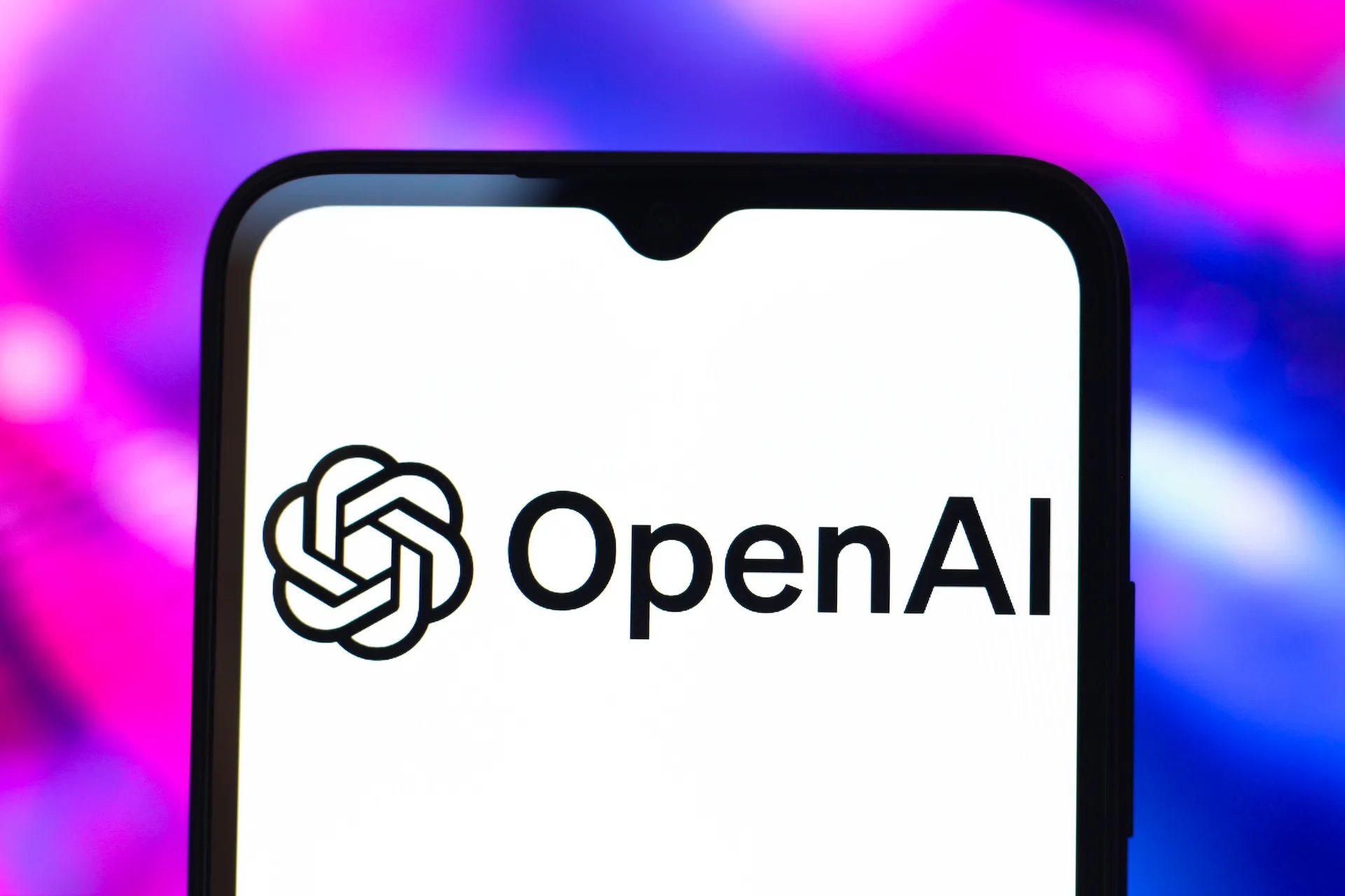 OpenAI 改变策略，称其非营利组织将继续控制其业务运营